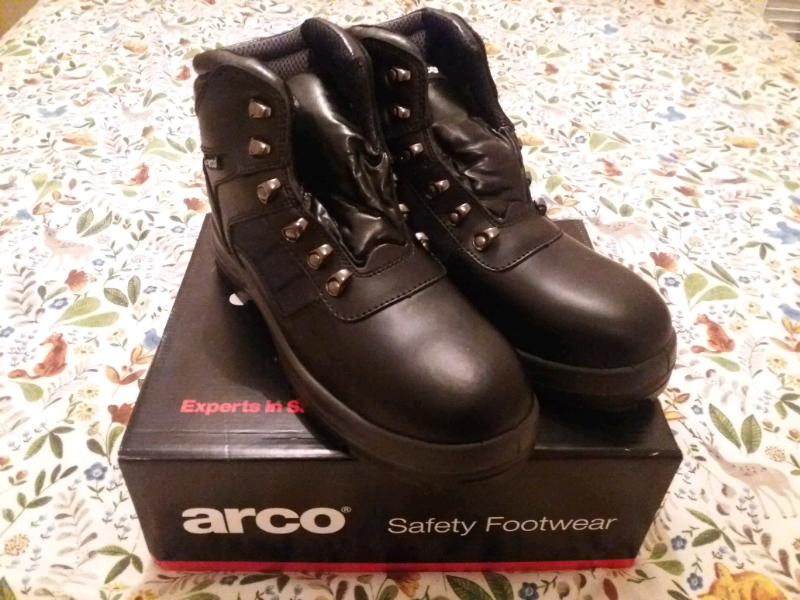 arco workwear boots